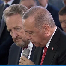 Cumhurbaşkanı Erdoğan şehitler için Kur'an-ı Kerim okudu