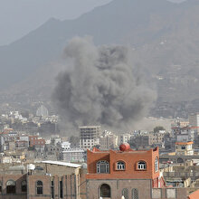 Yemen'de askeri geçit törenine çifte saldırı: 32 ölü