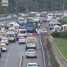 Tatilcilerin dönüş trafiği havadan görüntülendi