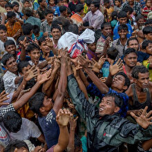 Bangladeş, Arakanlılara yardımı yasakladı