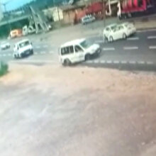 Makas atarken 5 kişiyi hastanelik eden sorumsuz sürücü