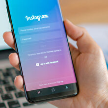 Instagram da modaya uydu: 'Karanlık mod geldi!'