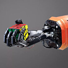 OpenAI'nin yapay zekası tek elle rubik küpü nasıl çözeceğini öğrendi