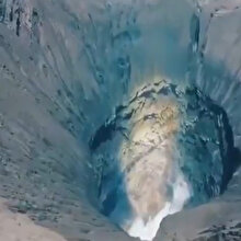 Endonezya'nın aktif volkanik dağı Mount Bromo’dan büyüleyici görüntüler