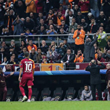 Younes Belhanda özür diledi