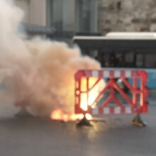 Eminönü’nde elektrik kablolarında patlama