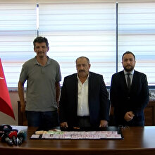 Duyarlı taksiciden takdir toplayan davranış: 20 bin Euro’yu sahibine teslim etti