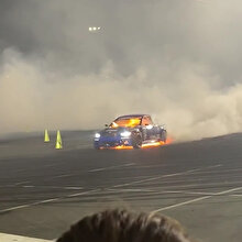 Drift etkinliğinde alev alan BMW güçlükle söndürüldü
