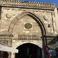 Kapalıçarşı'daki 9 metrekarelik dükkan 12 milyon TL'ye satışta