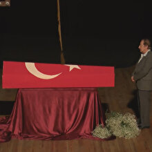 Yıldız Kenter son yolculuğuna uğurlanıyor
