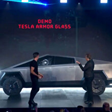 Tesla'nın zırhlı Cybertruck modelinin camları ilk tanıtımda kırıldı