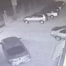Arnavutluk'taki deprem anı kamerada