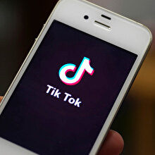 TikTok geri adım attı: Doğu Türkistan'daki zulmü dile getiren video için özür diledi