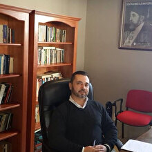 Dr. Ali Azzali : Eğitim nötr bir süreç değildir