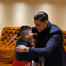Ronaldo ve Buffon'dan Arnavut çocuklara sürpriz
