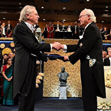 Peter Handke Nobel Ödülü'nü aldı: 'Soykırım ödüllendirildi'
