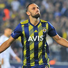 Vedat Muriqi'ye Kosova'da büyük onur!