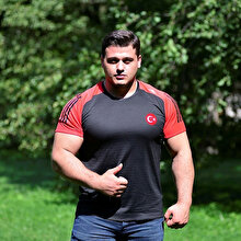 Rıza Kayaalp 2019'da Türk güreş tarihine geçti