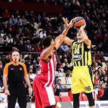 Nando de Colo'nun gecesi