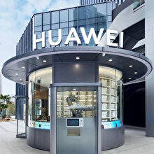 Huawei, yalnızca bir robotun çalıştığı ilk akıllı mağazasını açtı