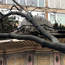İstanbul fırtınaya teslim: 234 yıllık tarihi sebil zarar gördü