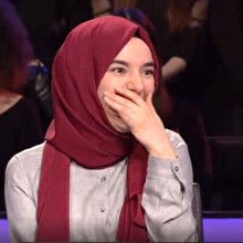 Kim Milyoner Olmak İster'de gönülleri fetheden Ümmü Gülsüm