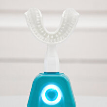 10 saniyede diş temizliği: Y-Brush