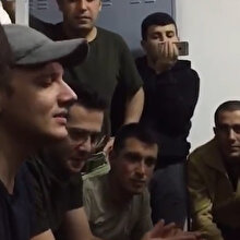 Edis'ten asker arkadaşlarına mini konser