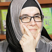 ‘Sağ olduğuna dair evrağınız eksik hamfendi’