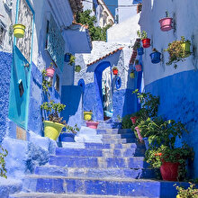 Uzaktan beyaz yakından mavi Chefchaouen