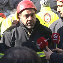 Kurtarma çalışmalarını anlatan itfaiye eri gözyaşlarını tutamadı