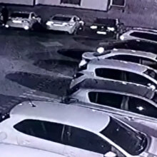 6.8'lik depremde otomobiller beşik gibi sallandı