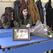Depremde yitirdikleri arkadaşlarını unutmadılar
