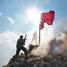 Seni sıcak denize gömeriz