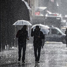 Meteoroloji’den sağanak yağış uyarısı: Hava sıcaklığı 5 derece düşecek