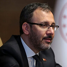 Bakan Kasapoğlu açıkladı: Koronavirüs nedeniyle maçlar iptal edilmeyecek