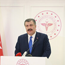 Fahrettin Koca 'alkış daveti' karşılık buldu