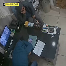 Koronavirüs günlükleri: Müşteri hapşırdı, mağaza karıştı
