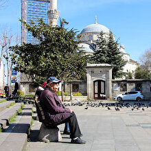 İçişleri Bakanlığı duyurdu: 65 yaş ve üstü olanların sokağa çıkmaları yasaklandı