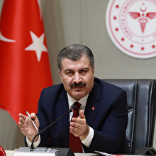 Sağlık Bakanı Koca: Bir kişi 16 kişiye virüs bulaştırabiliyor
