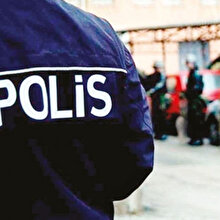 İstanbul Küçükçekmece'de sokağa çıkma yasağına uymayan grup polise saldırdı