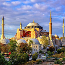 İstanbul silüetinin en güzellerinden, Ayasofya! 🧡⠀