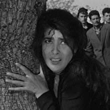 "İzlesene"de: Zorba, The Role Of Each Fret ve Yukarı Bak