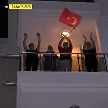 Antalya'da, balkonlarda 19 Mayıs coşkusu