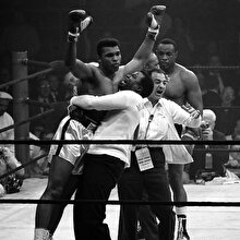 Muhammed Ali: Güçlü olun, Kur’an okuyun, Allah’a dua edin!