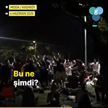 Maske takmadılar, sosyal mesafeyi hiçe saydılar: Moda'dan utandıran görüntüler