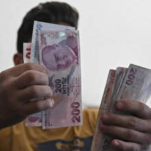 İdlib'de Türk Lirası kullanıma girdi