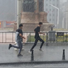 İstanbul'da şiddetli yağış ve fırtına alarmı🌪🌬
