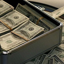 💸ABD'de 90 yılın en yüksek işsizliği yaşanırken milyarderler servetine servet kattı