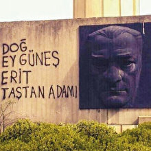 Taşları yerinden oynatan taşlar